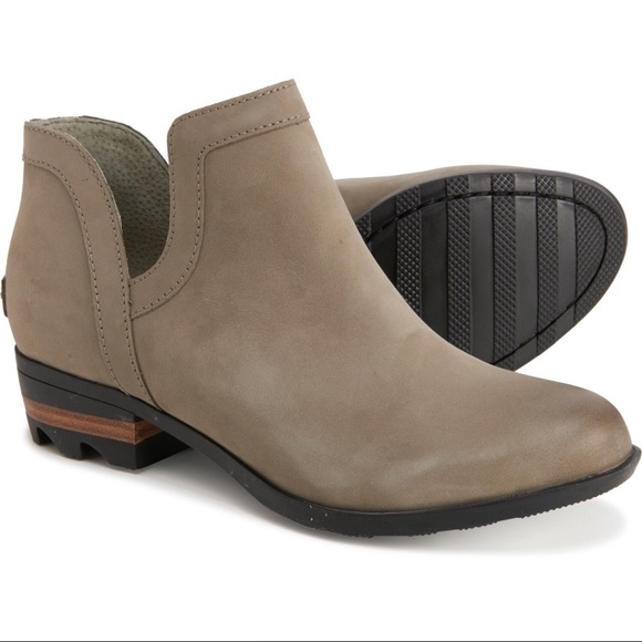 NIB Sorel Lolla Cut Out Booties Nubuck -Waterproof - Picture 3 of 16